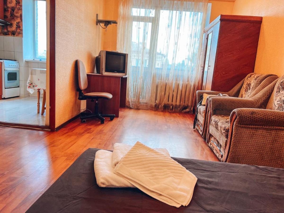 Apartment Near Metro Station Darnitsa Kiev Eksteriør bilde