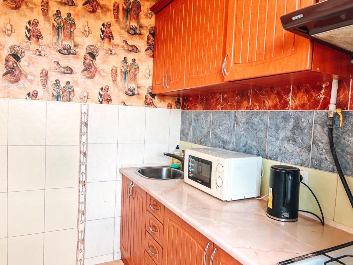Apartment Near Metro Station Darnitsa Kiev Eksteriør bilde