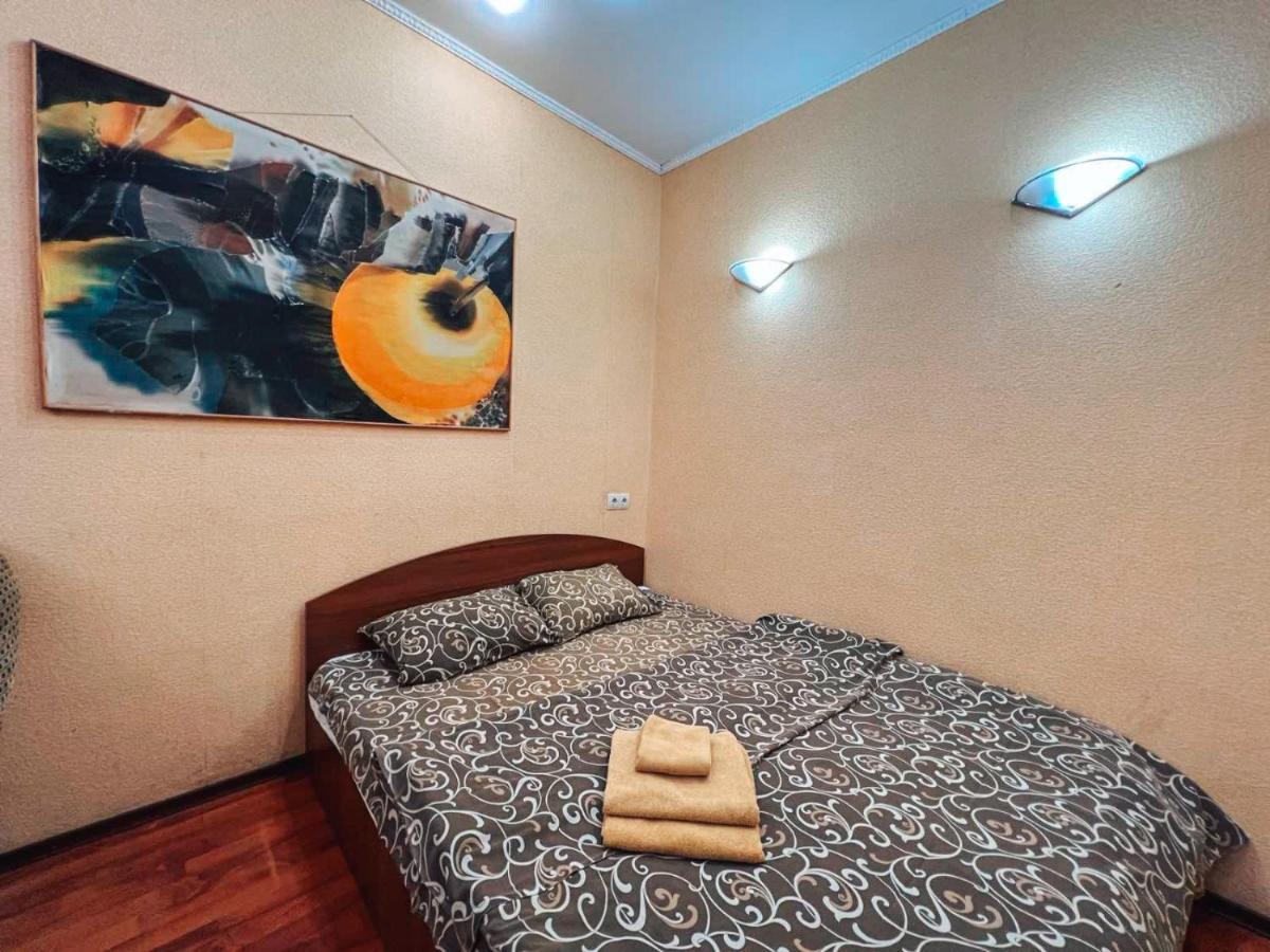 Apartment Near Metro Station Darnitsa Kiev Eksteriør bilde