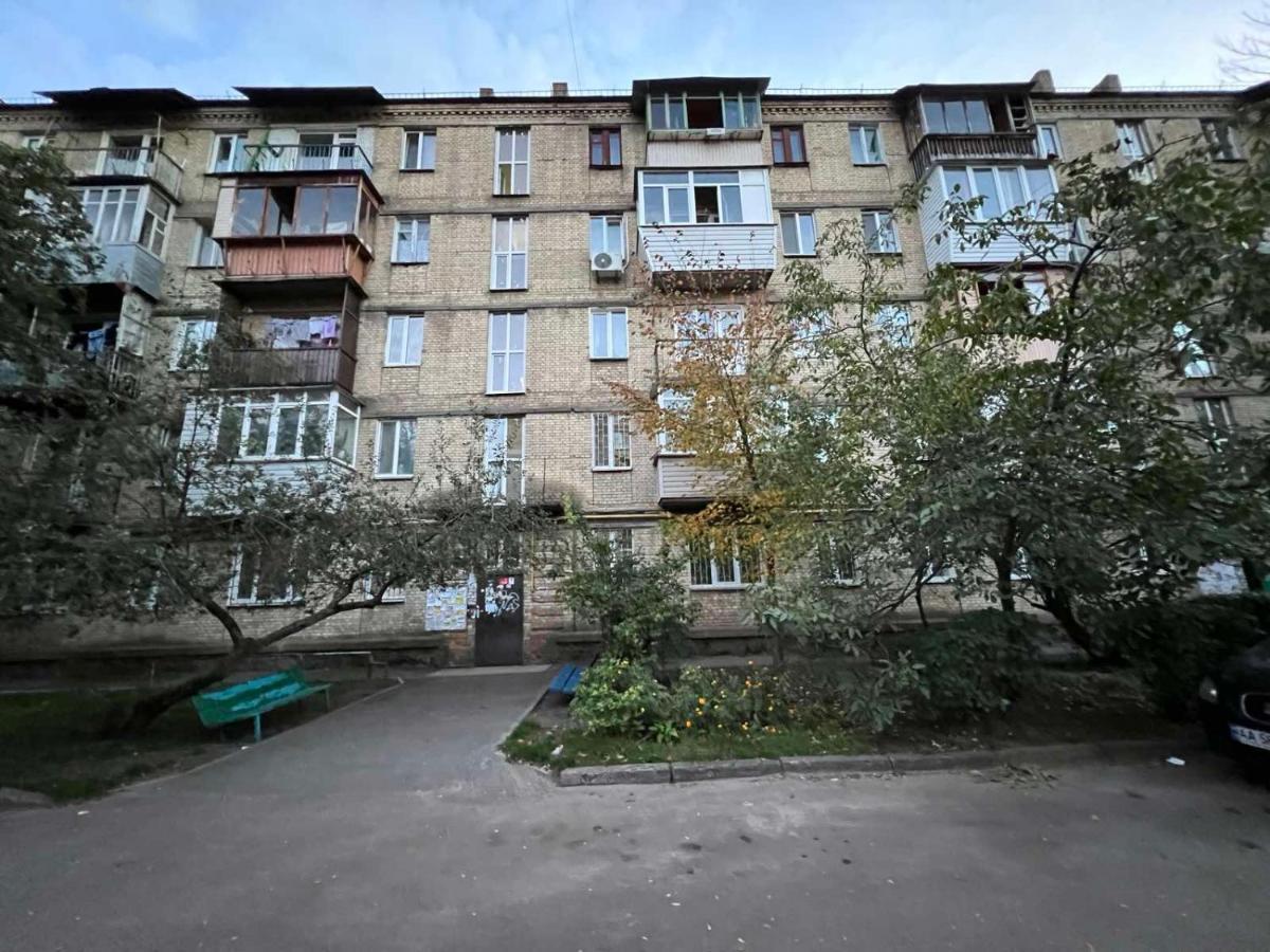 Apartment Near Metro Station Darnitsa Kiev Eksteriør bilde